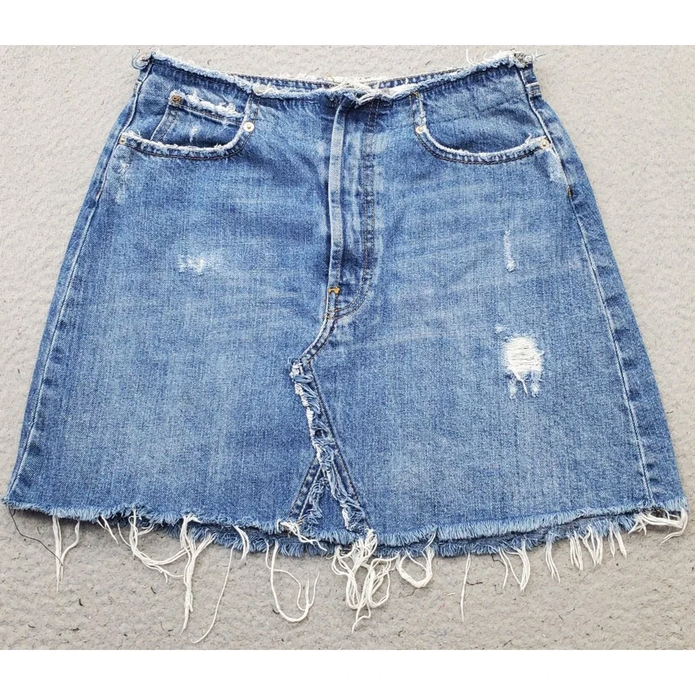 Zara Premium Denim Mini Skirt Womens Medium Blue Distressed Frayed Hem 5-Pocket